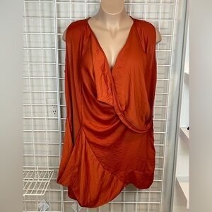 TS TAKING SHAPE AUSTRALIAN brand Orange geonetric Top Size 16